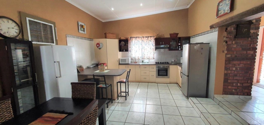 5 Bedroom Property for Sale in Upington Rural Northern Cape